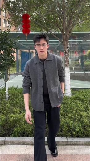 Day 24: Mastering Fashion Tips for Regular Folks