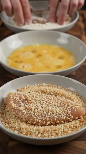 🍗🍄 Crispy Chicken Schnitzel with Creamy Mushroom Sauce