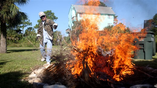 Is it legal to burn yard waste in Florida?