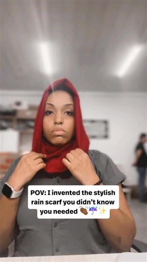 Our founder @traceypickettesq created the Hairbrella Rain Scarf...