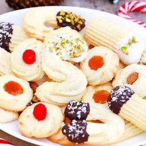 Italian Butter Cookies https://sweetandsavorymeals.com/italian-butter-cookies-recipe/ | Sweet and Savory Meals | Facebook