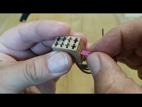 Awesome Idea! How to remove pins on Quadlock connector for Bmw Mercedes Audi Opel VW Seat Peugeot