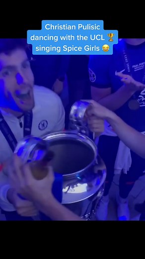 Christian Pulisic Dancing with UCL Trophy | Spice Girls Singing Surprise