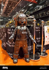 MCM London Comic Con at Excel. The convention mainly focuses on video games, sci-fi, cosplay and popular media from the United Kingdom, United States, Japan, South Korea, France, Italy and elsewhere. Featuring: Atmosphere, View Where: London, United Kingdom When: 25 May 2019 Credit: Wheatley/WENN Stock Photo - Alamy