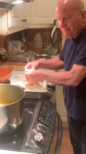 Dennis Sammarone on Instagram: "Important Frying Safety Reminder ! When frying, it’s very important to maintain the oil temperature at 350°F. Always use a deep, sturdy pot and never overfill it with oil. I would say 40 -% filled .Hot oil can overflow easily, and overfilling the pot greatly increases the risk of dangerous flare-ups or kitchen fires.🔥 For added safety and better temperature control, an electric fryer is highly recommended, as it continuously monitors and regulates the oil tempera