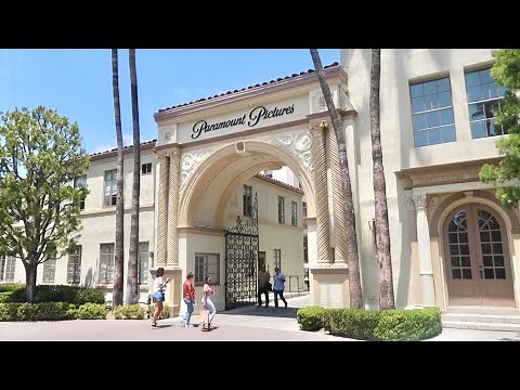 Paramount Pictures Studio Tour Is Strict But Amazing - Walking Around The Old Hollywood Backlot
