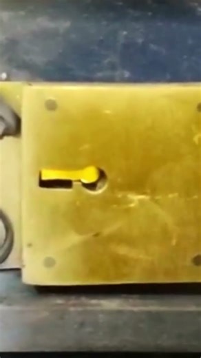 How to set lock in shutter Locker plate working Tips Short #lock #shutter #working #brass