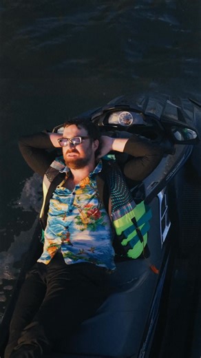 푻푯푰푺 푻푰푴푬 푭푶푹 푹푬푨푳 out now everywhere | Chet Faker | Facebook