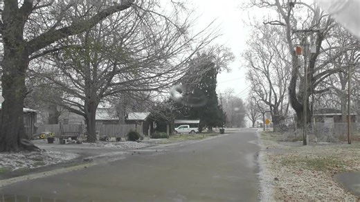 Live chasing Cleveland Mississippi ice storm | Jock Williams Meteorologist