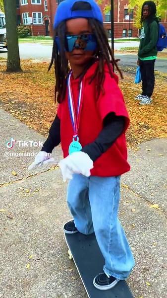 Max Goof's Halloween Skate Adventure in Chicago