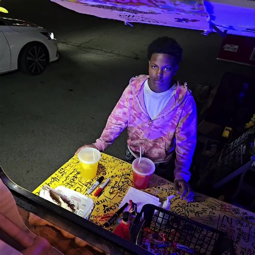 Bigmans lemonade Jeffersonville 10th street review #lemonade #bigmanslemonade #foryoupage #fyp #lemonshakeup