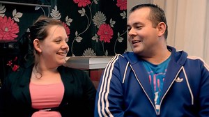 ***This episode contains discussions of miscarriages. Viewer discretion is advised.*** A couple, with an age-gap of 18 years difference, go through the process of delivering their first child together via a water birth. This is her second baby, as she gave birth to her first child when she was a teenager. Her previous labour was very long and she opens up about struggling with pregnancy loss in the past. | One Born Every Minute