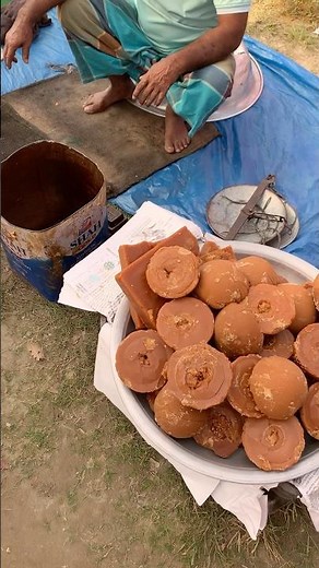 Dhaka’s Old Market Famous Jaggery #streetfood #shorts #sweet