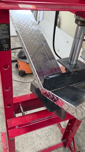 Aluminum boat trailer fenders part 8. Bending the fender on a press brake.