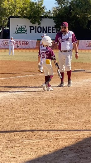 75K views · 3.1K reactions | The best coach ❣️ @franciscovillegas37 #dad #coachvillegas #baseball #baseballlife #beisbol #beisbolista | Nick Villegas | Facebook