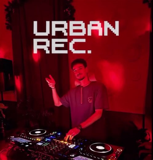 URBAN REC. presents Serjio Malagamba!💿 We're delighted to present our 6th session and this time it is with great pleasure to bring you an emerging DJ of Timisioara's dance scene, with an italo-disco sound that fits perfectly in the urban landscape!🔈 Check out the link in bio to listen to his set.👀 #fyp #malagamba #urbanrec #italodisco #housemusic