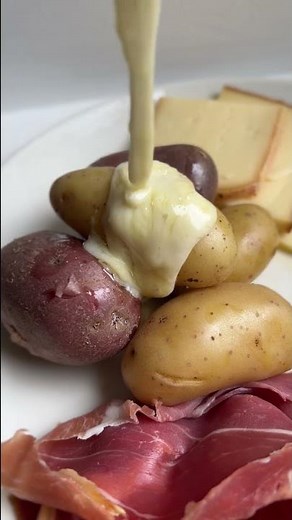 LES 4 ASTUCES POUR RÉUSSIR UNE RACLETTE DIGNE DE CE NOM 🧀