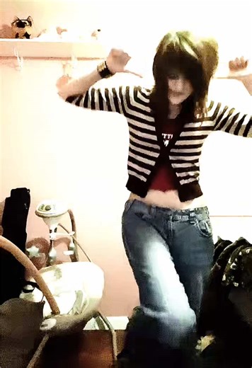 Date me 2 scare them! #scene #scenekid #fyp #alt #swag | scene kid