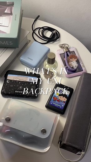 what's in my college backpack? 🎒🫶🏻 #whatsinmybag