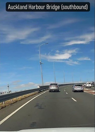 Auckland Harbour Bridge (southbound)