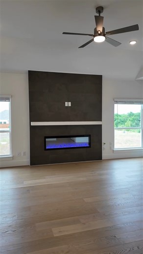 📩 Comment “8121” for pricing availability! 🏡 Move-in ready in Rowlett! 4🛏️ | 3🛁 | 2,469📏 sq ft of smart design—spa-like primary suite, open kitchen with shaker cabinets, game room & 2 downstairs bedrooms. Packed with smart tech luxury finishes throughout. Tour today and make it yours! | First Texas Homes