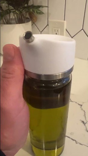 My Favorite Oil Containers in the Kitchen! OXO Precision Pour Glass Oil Bottles