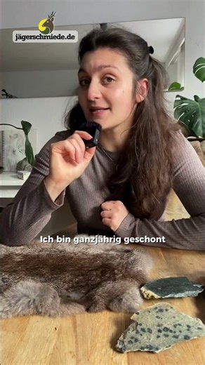 Wildlife riddle: Can you guess who I am? 🐾