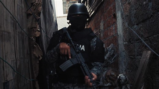 "Drug War in Ecuador" - Preview | FRONTLINE