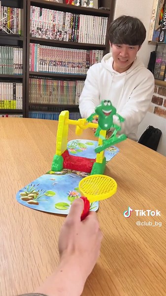 カエルを落とさないおもちゃラリーゲーム | 激しい競い合いと笑いが満載！