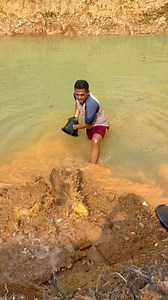 36 reactions | Gold mining with simple tools #goldmining #simple #tools | Nepri Andries | Facebook