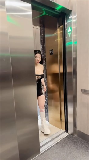 Instagram video by Meowbarbie • Apr 2, 2025 at 4:40 PM