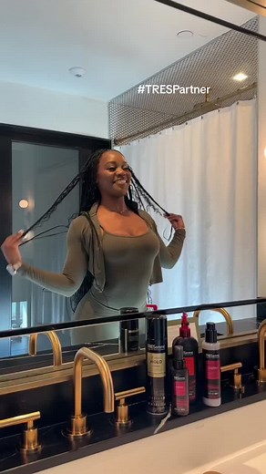 Revitalize Curly Hair with TRESemmé Keratin Smooth