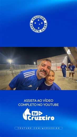 Cruzeiro on Instagram: "“Ver a felicidade dos nossos filhos não tem preço!” Erivelton e sua filha, Paolla, foram convidados para acompanhar o jogo do Cabuloso nesse domingo. Eles participaram do Tour do Mineirão, conheceram os atletas e Paolla entrou em campo! 🦊💙 Veja como foi lá na TV Cruzeiro! 📺 youtube.com/@cruzeiro"