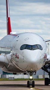 Virgin Atlantic A350 starts powerful takeoff roll
