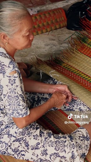 Khám Phá Làng Chiếu Định Yên - Nghề Dệt Truyền Thống
