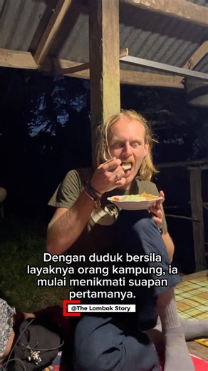 Turis Inggris Ini Bilang Masakan Kampung Lombok Lebih Enak dari Restoran Mewah! 😲