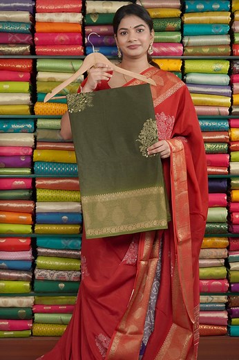 160K views · 2K reactions | Chiffon Crepe Flower Print With Zari...