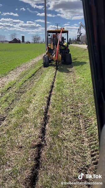 Fiber optic 2” conduit placement by vibratory plow #underground