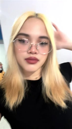 Ms.C (@ms.chrstine)’s videos with som original - Rae