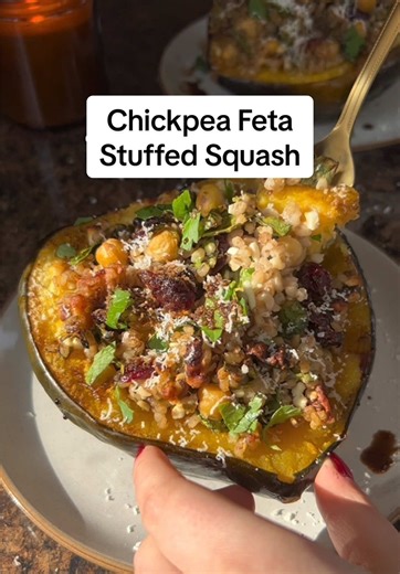 Chickpea Feta Stuffed Acorn Squash 🧡 FOR THE ROASTED SQUASH: 2 small-medium acorn squash 2 tbsp olive oil 1/2 tsp salt FOR THE FILLING: 1 1/2 cups cooked bulgur wheat 1 1/2 cups chickpeas, drained and rinsed 2 cups baby spinach, chopped 1/2 cup chopped walnuts 1/2 cup dried cranberries 1/2 cup parmesan cheese, freshly grated 1/2 cup feta cheese, crumbled FOR THE SIMPLE DRESSING: 1 tbsp oil 1 tbsp balsamic vinegar 1 tbsp lemon juice 1/2 tbsp maple syrup 2 cloves garlic, minced Full recipe instru