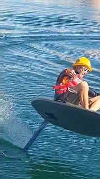 Extreme Hydrofoil whistle 😙 - Experimenting with the Gen 1 Waydoo stabilizer & Axis Spitfire 620