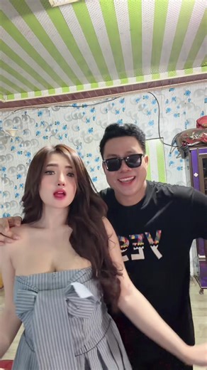 Engkol bareng😜🔥💃🕺@𝘿𝙅 𝘼𝙇𝙄𝙀𝙉𝘿𝙔𝘼 @Dj Aliendya #djnikkel #djfunkot #soundfyp #djviraltiktok #videoviralitiktok @𝐃𝐣 𝐍𝐢𝐊𝐞𝐋𝐆𝐥𝐨𝐰𝐢𝐧𝐠