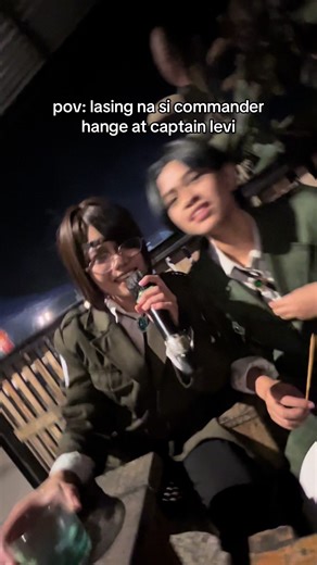 Levi at Hange: Ang Kanilang Cosplay Encounter
