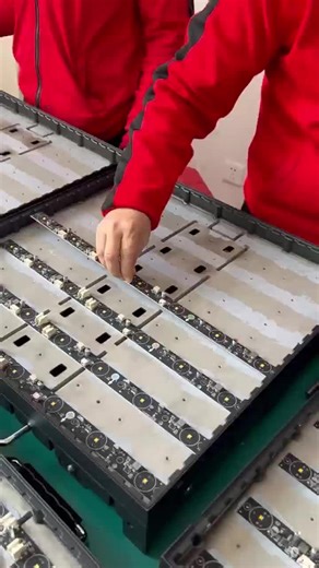 Enhancing Visual Impact with a 7×7 LED Matrix