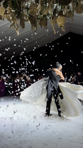 Vals de Boda: Momentos Inolvidables y Románticos