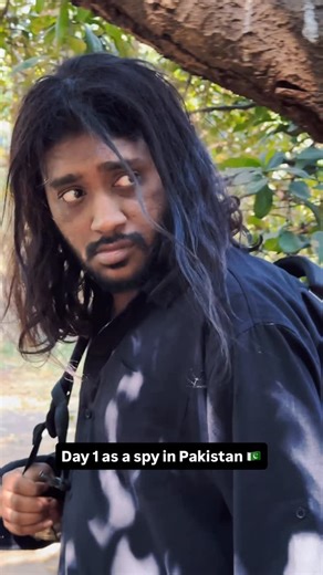 Baadshah (Aditya Shetty) on Instagram: "Almost Bach Gaya tha 😭💀 . . . . . #bollywood #trending #funnyreels #reelsinstagram #reels #comedy #baadshahig"