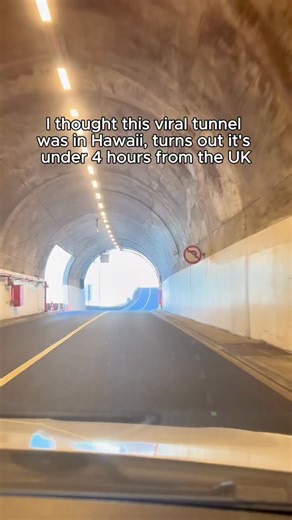 HolidayPirates 🇬🇧 Travel Deals on Instagram: "We thought it was in Hawaii, but it’s actually much closer to home 🌴 We’ve found an unmissable 7-night stay including return flights from £279 ✈️ Check out our Instagram Stories to find out where it is 👀 🎥 TT: @graphismebymarie"