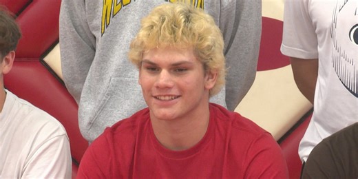 Jesse Showalter signs with Davis & Elkins for wrestling