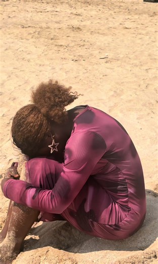 Vidéos de Sona❤️Saloni🇬🇳 (@salonideguinee) avec Sad, serious cinematic - MATSU