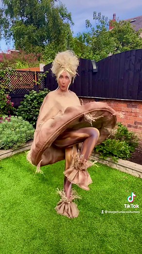 We loved making this scarecrow inspired transformation dress for our Client! 🎃🍂🌾 #transformationdress #costume #ballgown #costumemaking